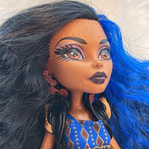 [SOLD] 2012 Monster High Signature Wave 4 Robecca Steam Doll #3652 - Picture 12 of 14
